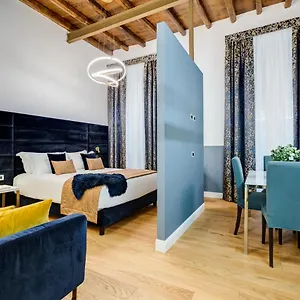 Apartment Glamour - Spanish Steps